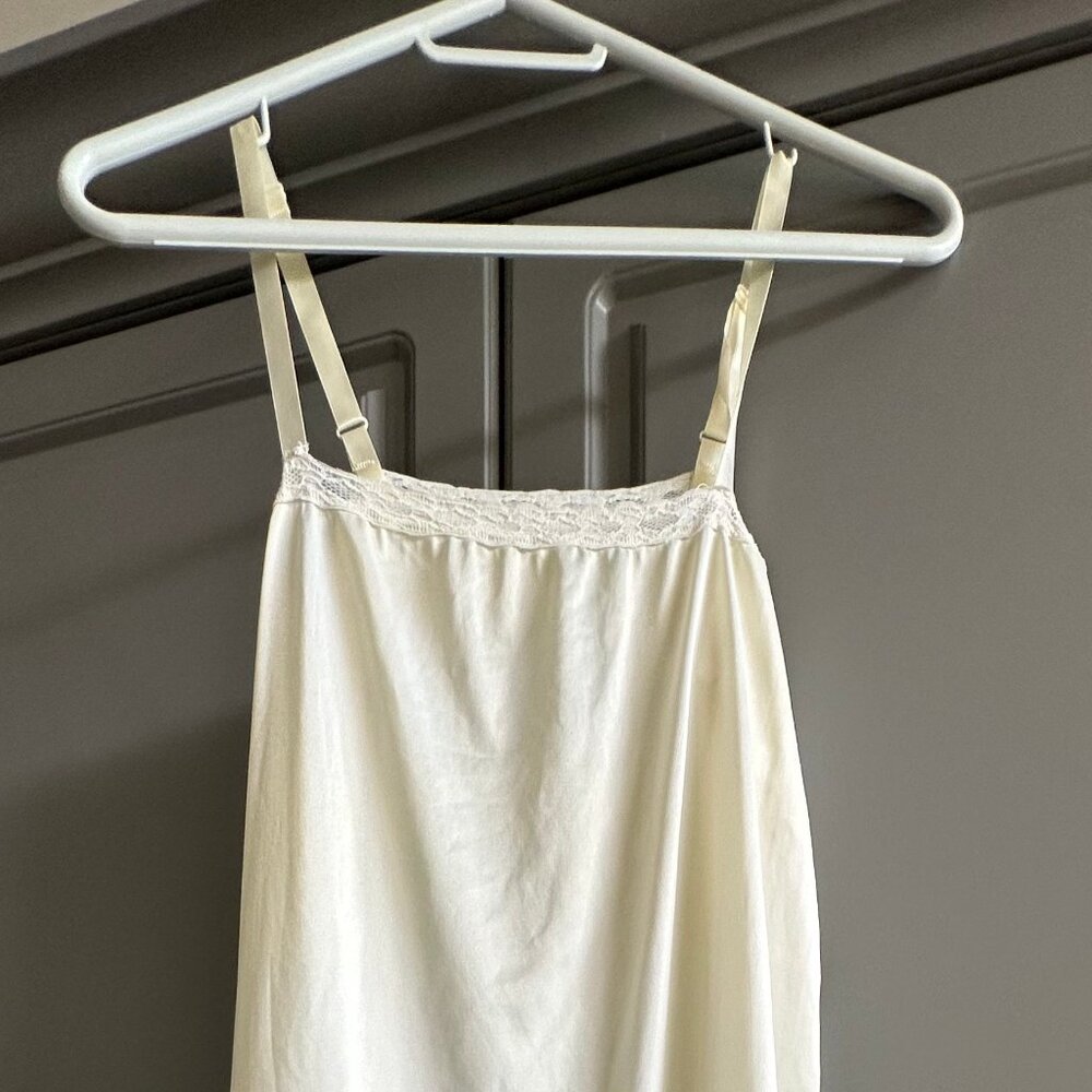 White Nylon Slip | Size Small | Lightweight Layering Undergarment